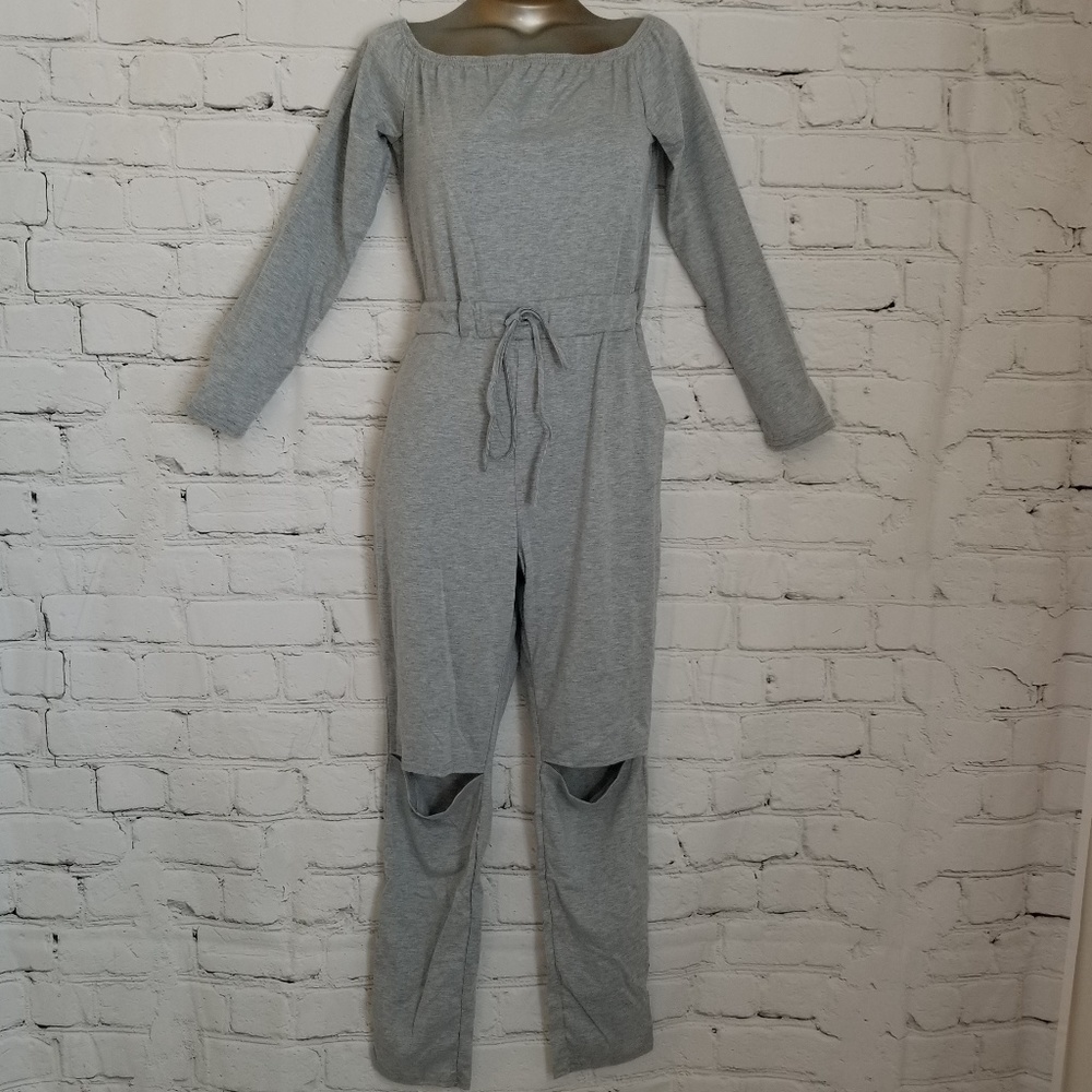 NWT Gray Off The Shoulder Long Sleeve JumpSuit - Picture 3 of 8